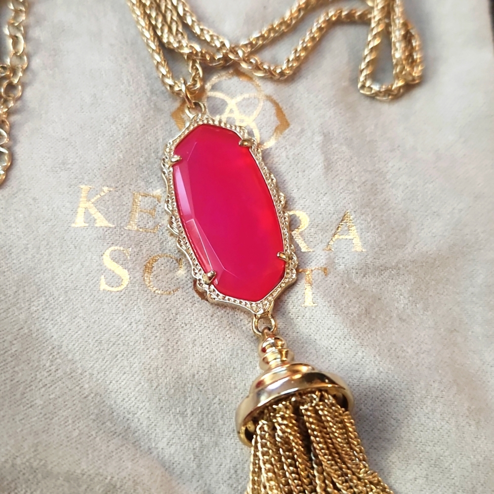 Kendra Scott pink agate necklace